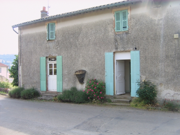 2432 - Sologny,  bien vendu 