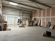 A LOUER - VARENNES LES MACON