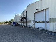 A LOUER - BOURG EN BRESSE - Locaux Industriels.