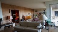 Un sejour salon avec cheminée de 63 m²