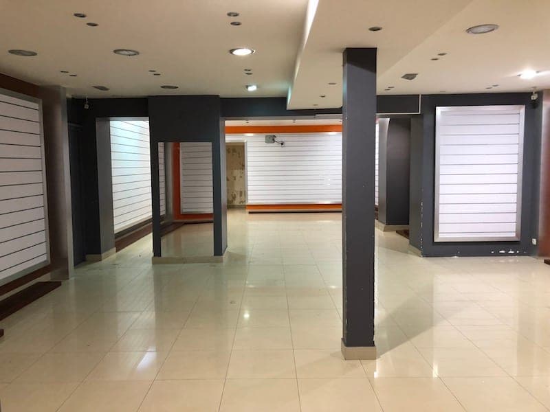 Local commercial 185 m² — Centre-ville — Mâcon, photo 3 sur 5