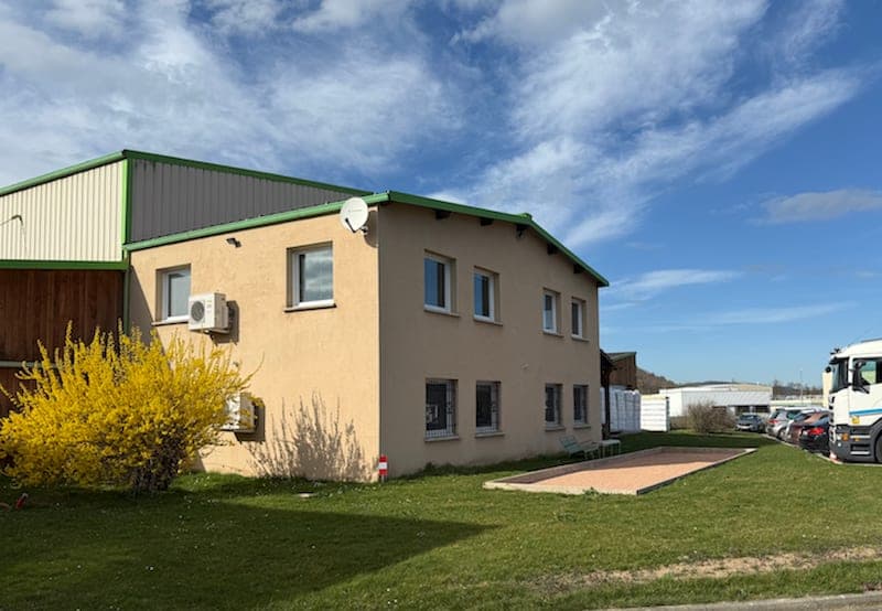 Local d'activités 2 060 m² — Mâcon Ouest — Mâcon, photo 2 sur 4